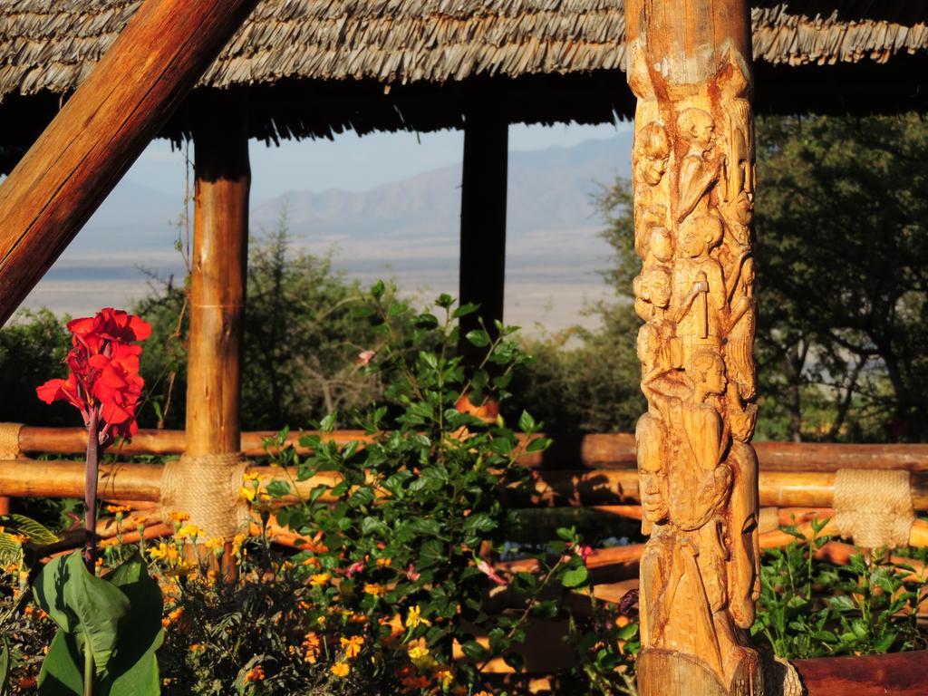 African Sunrise Lodge And Campsite Mto wa Mbu Buitenkant foto