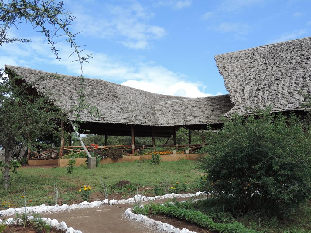 African Sunrise Lodge And Campsite Mto wa Mbu Buitenkant foto