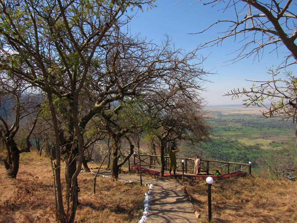 African Sunrise Lodge And Campsite Mto wa Mbu Buitenkant foto