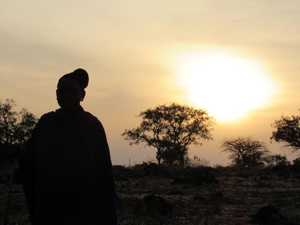 African Sunrise Lodge And Campsite Mto wa Mbu Buitenkant foto